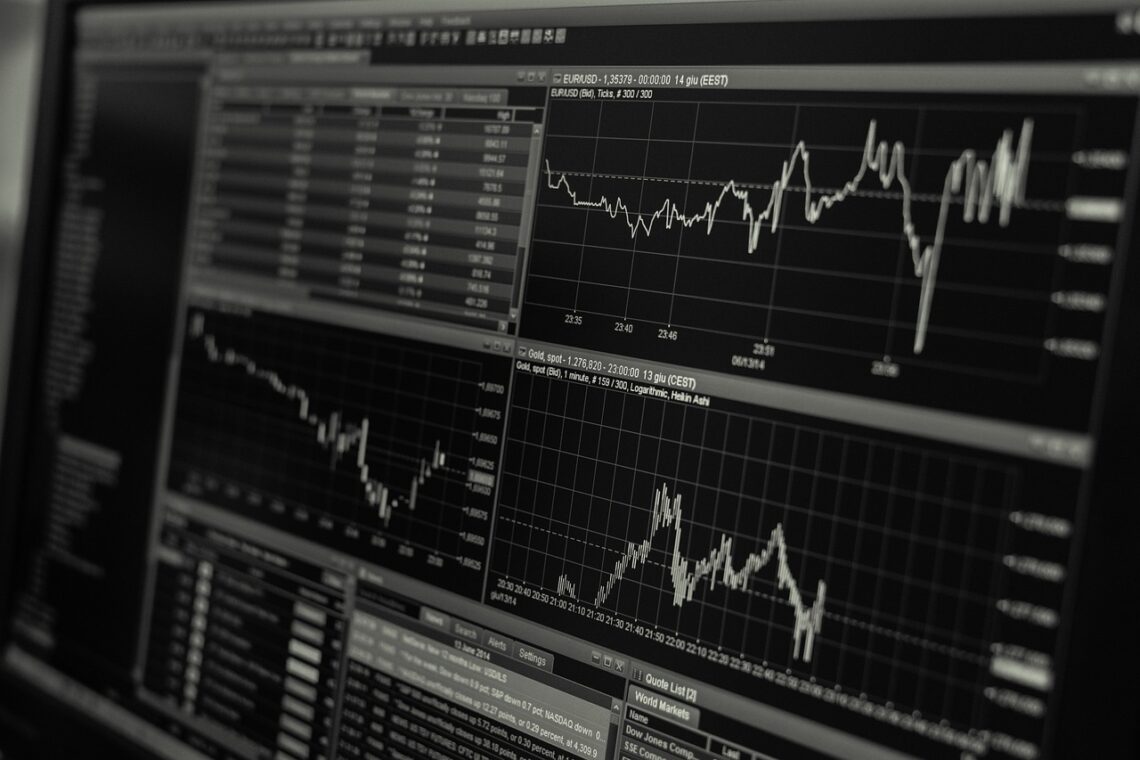 Federal Reserve Holds Rates Steady, Signaling Potential Economic Shift
