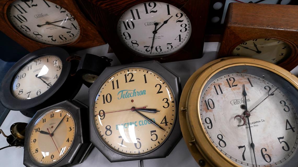 House committee backs bill to make daylight saving time permanent