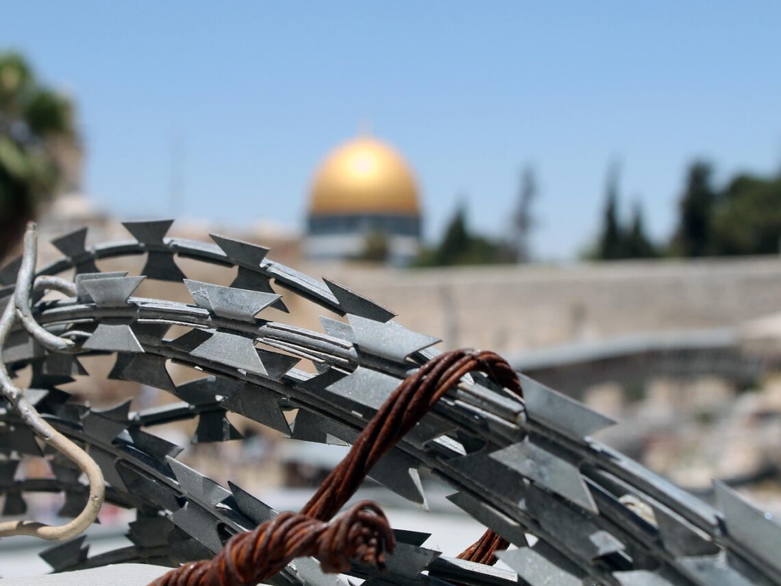 The Unfolding Narrative: Navigating the Precarious Path of US-Iran Tensions